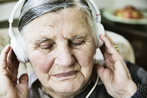 Try Music Therapy for Your Memory Care Loved One - Ellijay, GA